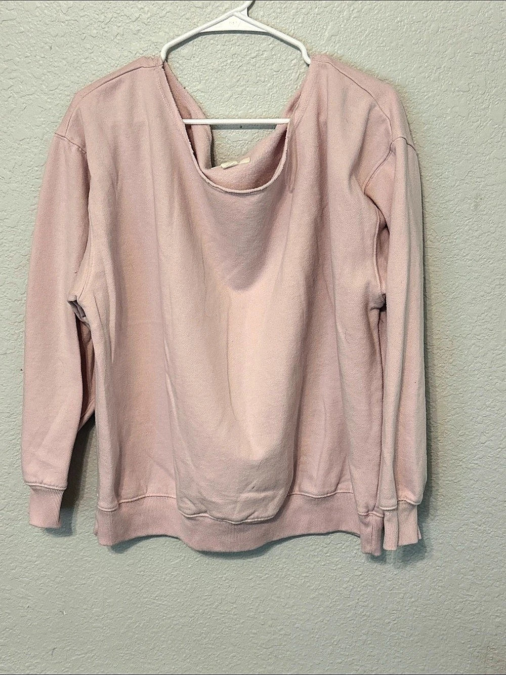 Aeropostale Pink Sweatshirt Size Large Like New